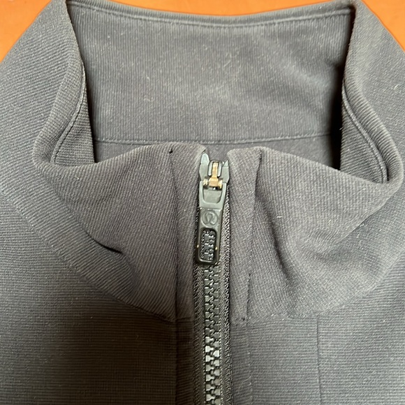Mens Lululemon Zip Up Medium Jacket - Picture 2 of 5